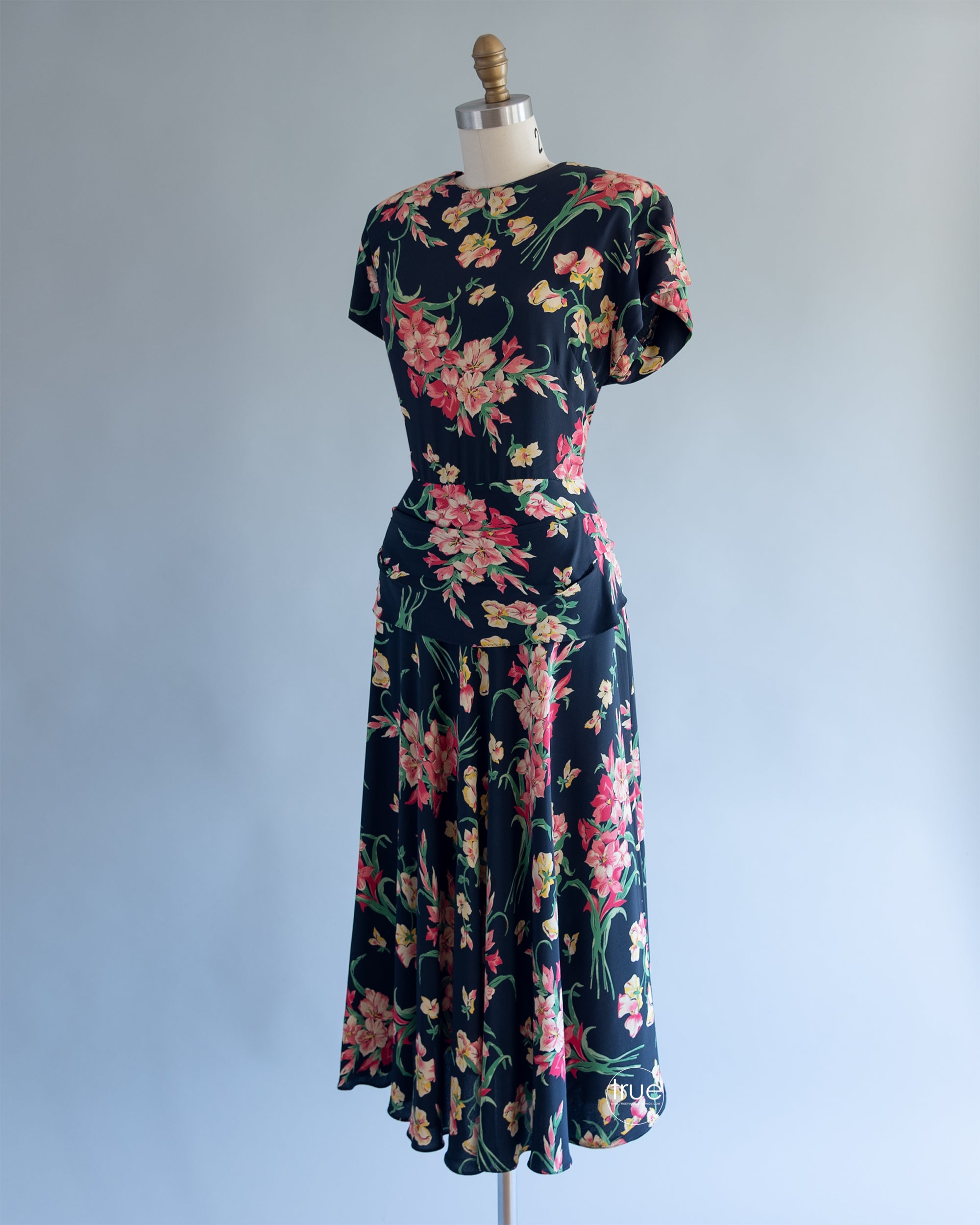 1940s 2024 rayon dress